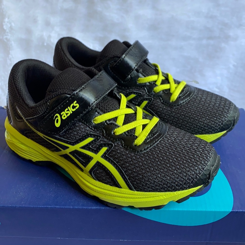 ASICS GT-1000 kids running shoes size 1